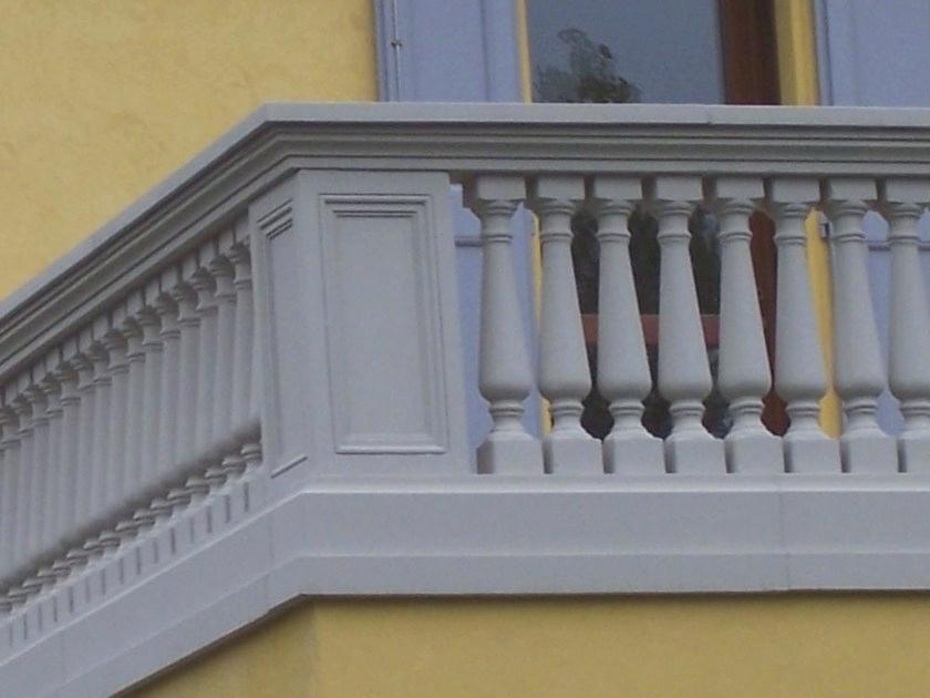 Concrete balcony railing